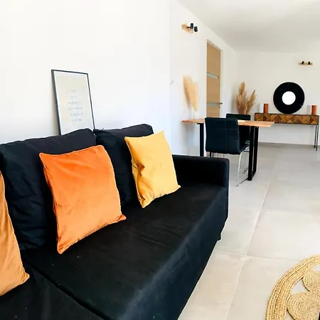 A Decouvrir : Appartement A 3Km D'Avignon Les Angles (Gard)